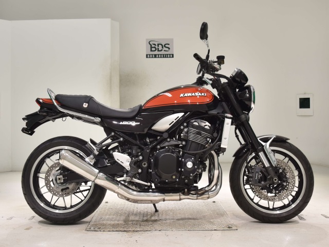 Kawasaki Z900RS 2023