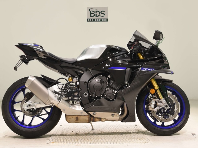 Yamaha YZF-R1M 2025