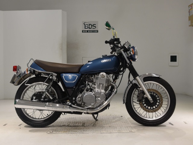 Yamaha SR400 2020