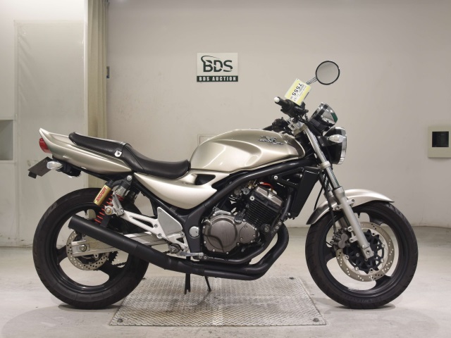 Kawasaki BALIUS ZR250 2006