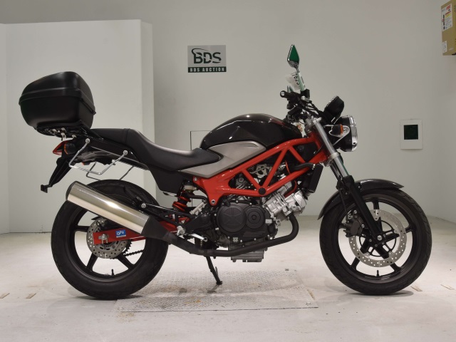 Honda VTR250 2011