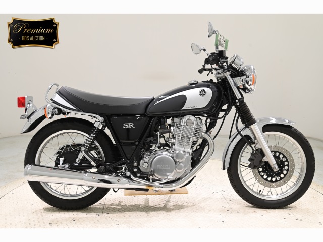 Yamaha SR400 2021