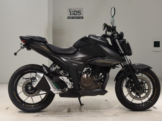 Suzuki GIXXER250