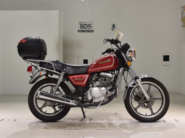 Suzuki GN125-2F 2012
