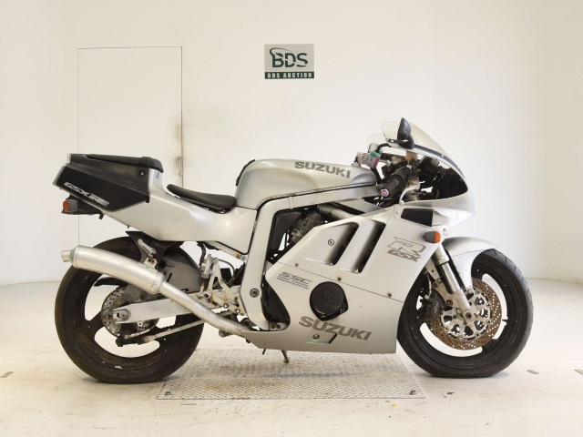 Suzuki GSX-R400 1990
