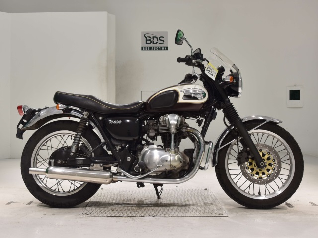 Kawasaki W400 2011