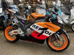 Honda CBR1000RR 2004