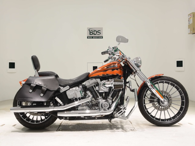 HD BREAKOUT FXSB1800 2014