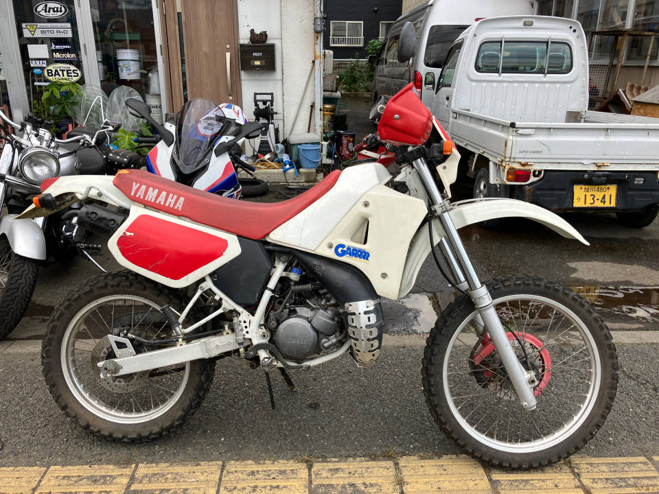 Yamaha DT200R