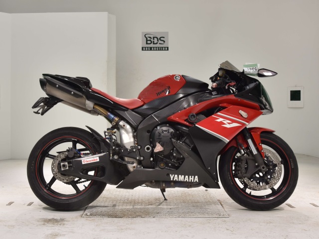 Yamaha YZF-R1 2010