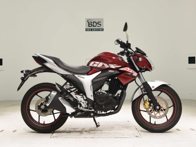 Suzuki GIXXER150