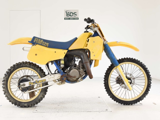 Suzuki RM125