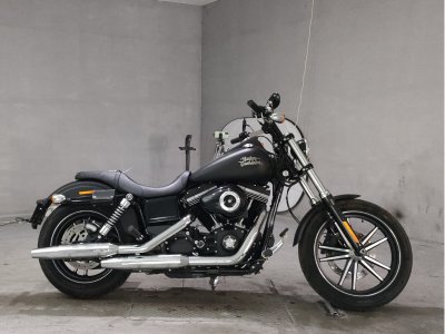 HD STREETBOB FXDB1580 2016