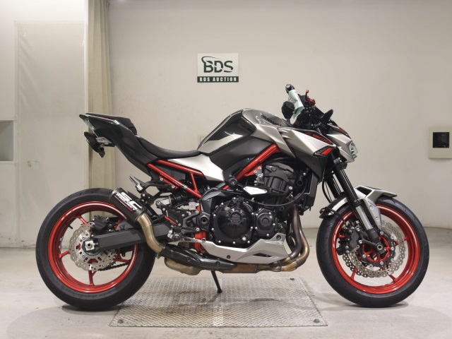 Kawasaki Z900 2023