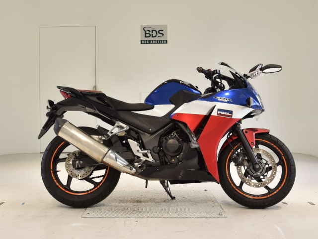 Honda CBR250RA 2015