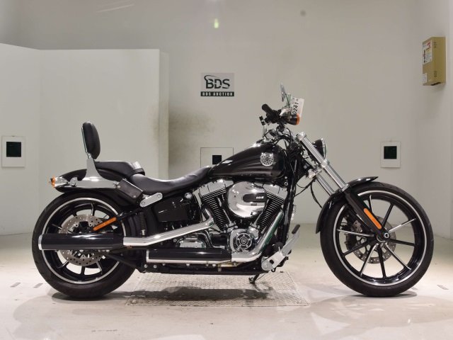 HD BREAKOUT FXSB1690 2016