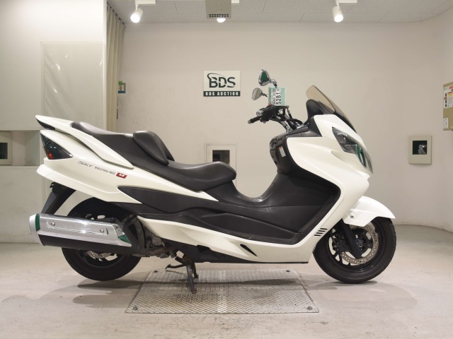 Suzuki SKYWAVE 250M