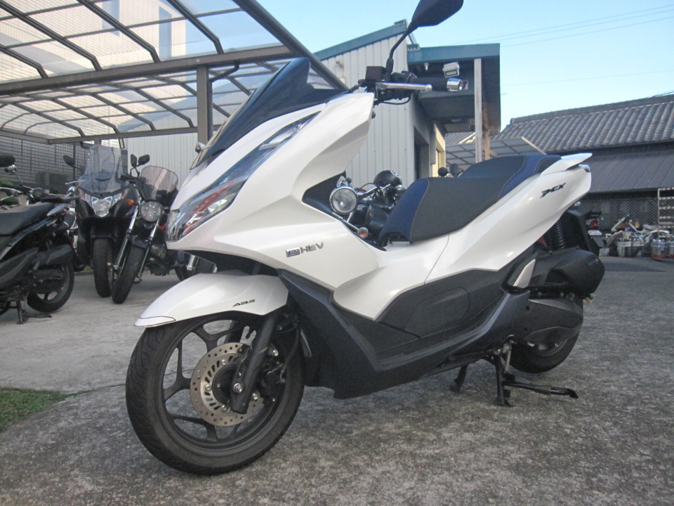 Honda PCX e:HEV 2021