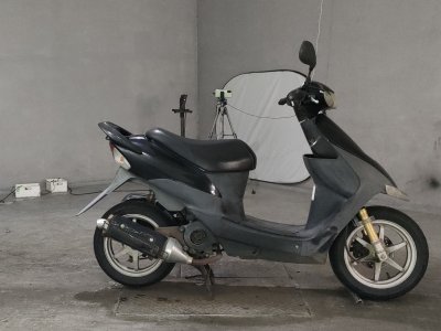 Suzuki SEPIA ZZ