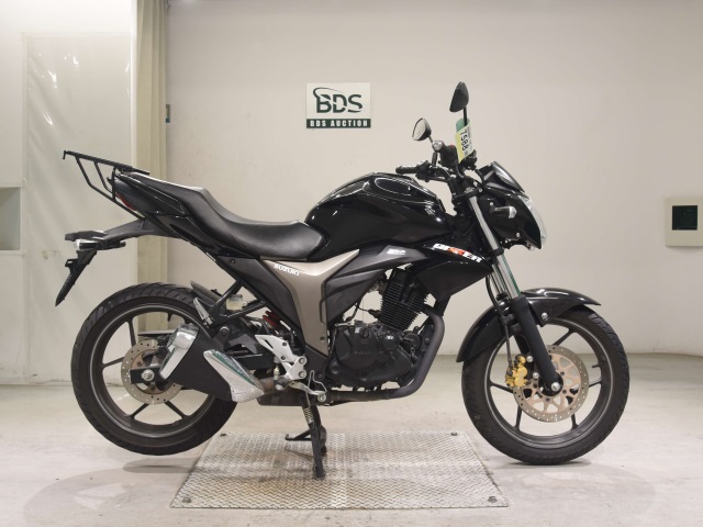 Suzuki GIXXER150