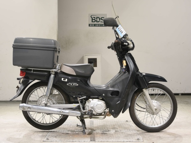 Honda C50 2012