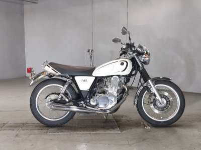 Yamaha SR400 2012