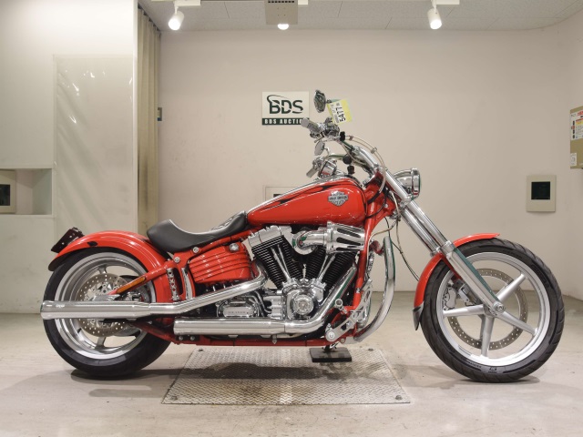 HD ROCKER C FXCWC1580 2010