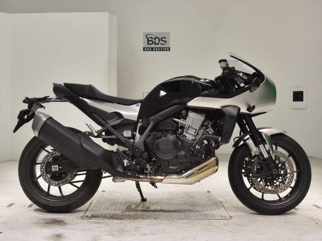 Honda HAWK11 2022