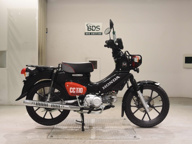Honda CC110 CROSSCUB 2022