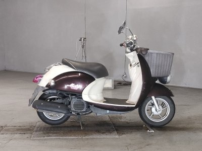 Yamaha VINO MORPHE 2011
