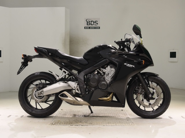Honda CB650F 2016