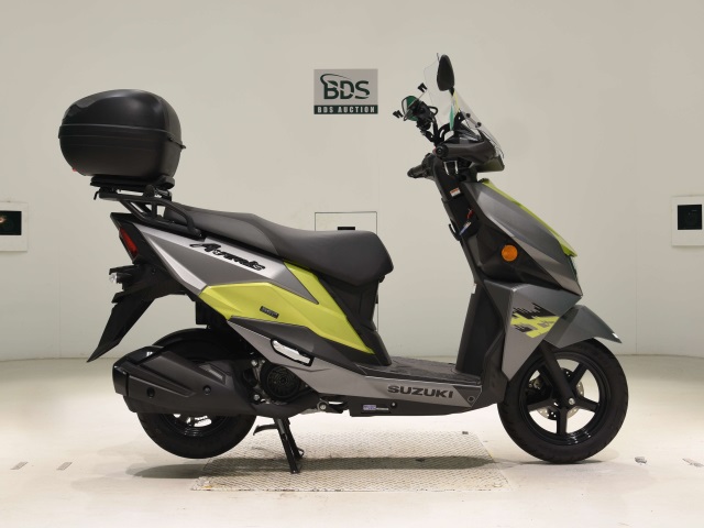 Suzuki AVENIS125
