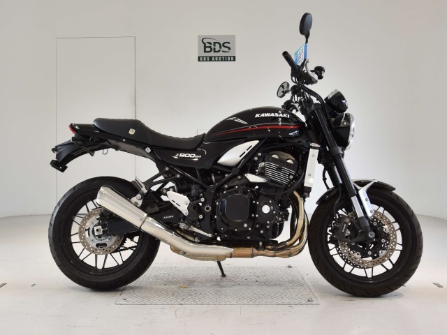 Kawasaki Z900RS 2023