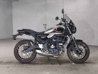 Kawasaki Z650RS 2022