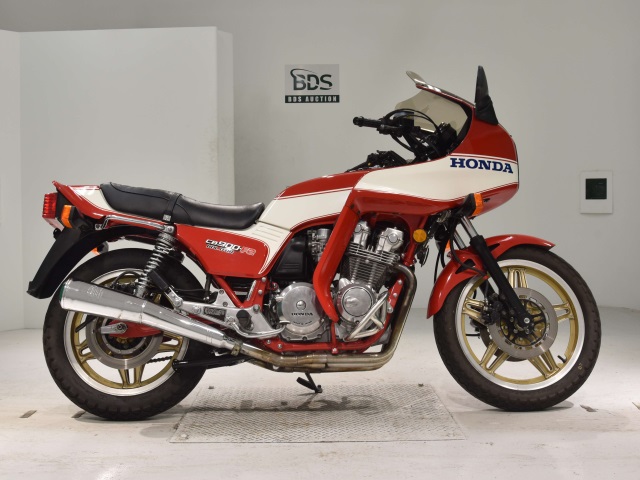 Honda HORNET CB900F 2021