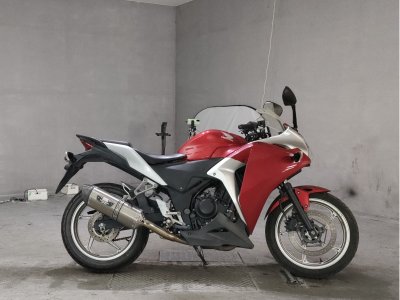 Honda CBR250R 2011