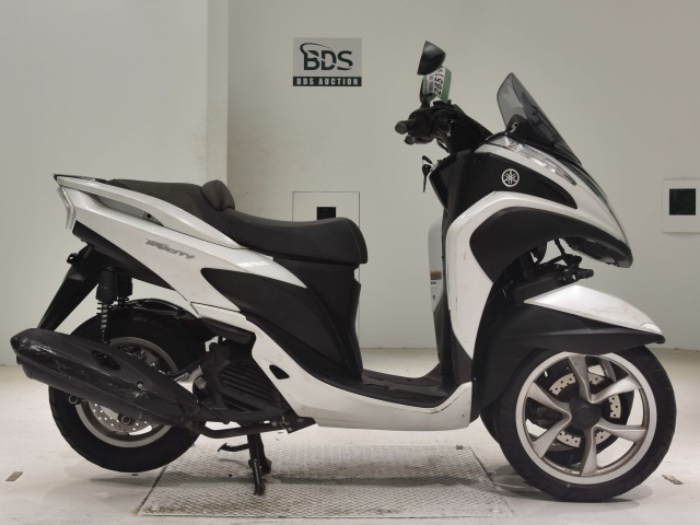 Yamaha TRICITY MW125 2015