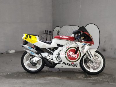 Suzuki RGV250 GAMMA 1991