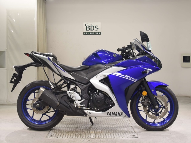 Yamaha YZF-R25 2017