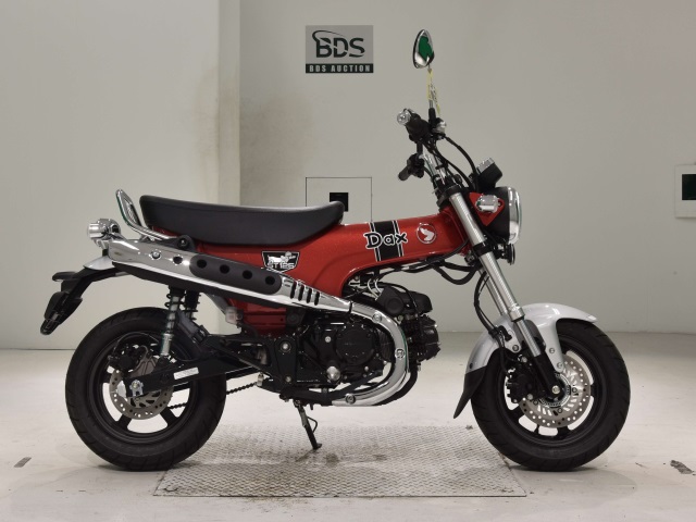 Honda DAX125 2022