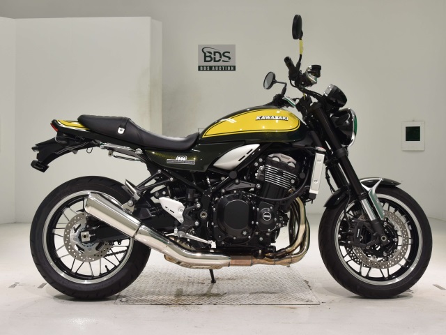 Kawasaki Z900RS 2024