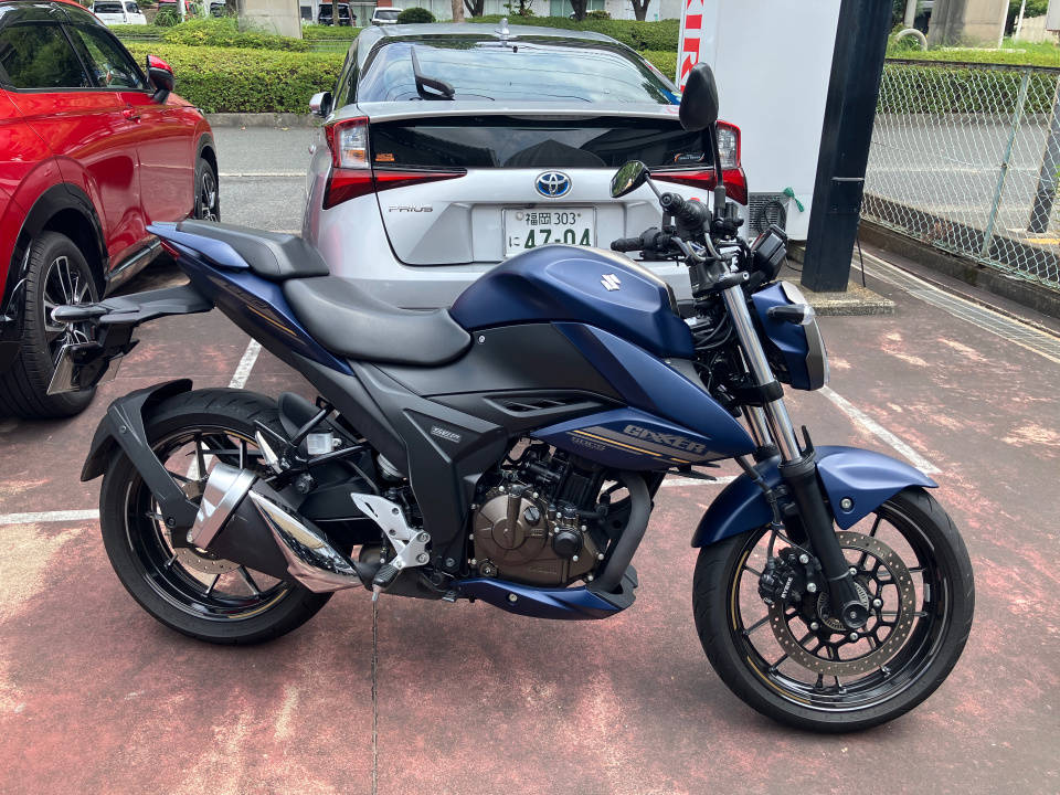 Suzuki GIXXER250