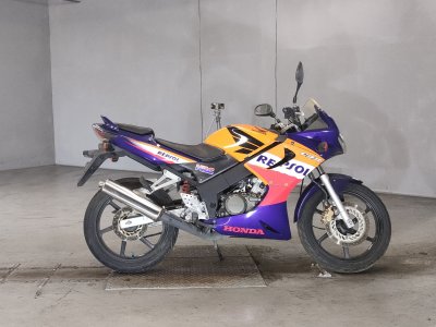 Honda CBR125R 2005