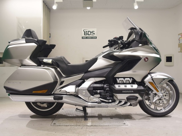 Honda GL1800 TOUR D 2024