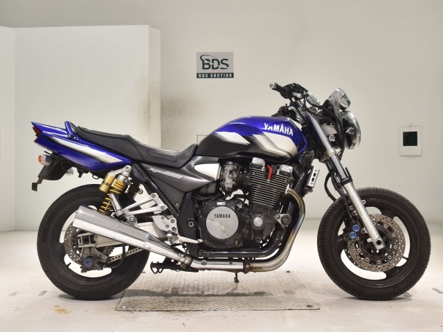 Yamaha XJR1300 2001