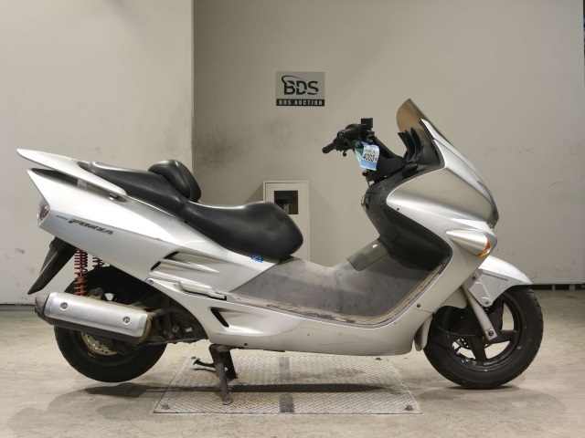 Honda FORZA 2000