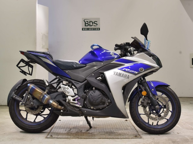 Yamaha YZF-R25 2015
