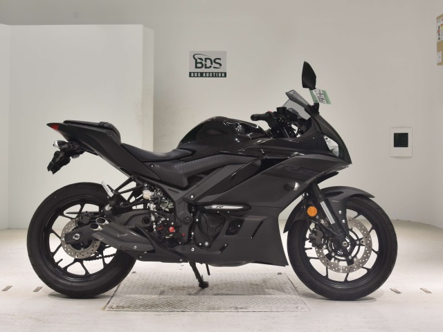 Yamaha YZF-R25A 2020