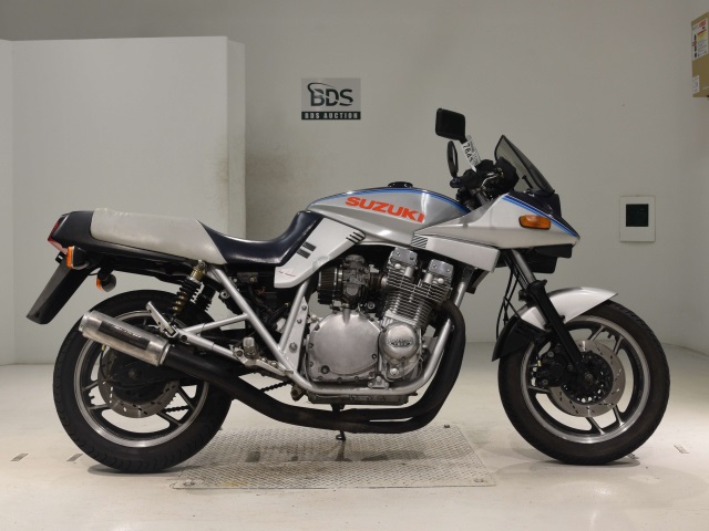 Suzuki GSX750S KATANA 1984