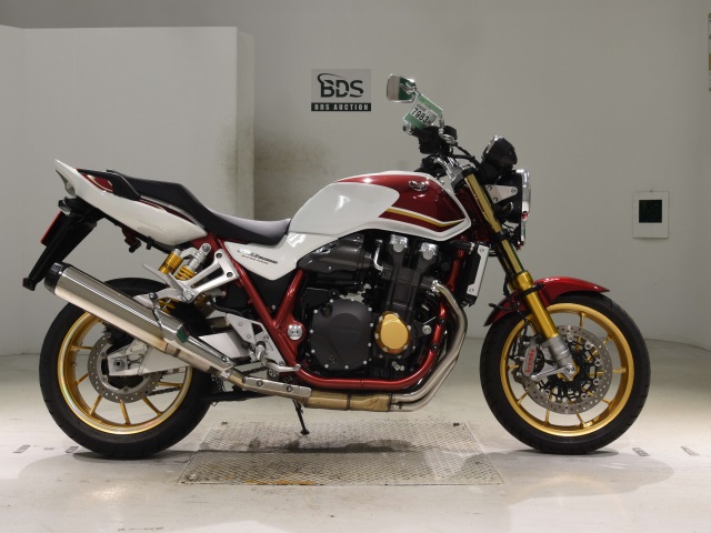 Honda CB1300SF 2023